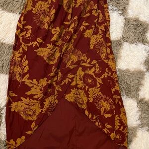 Banana Republic Red and Gold Floral Wrap Skirt size 4